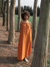 Sleeveless Linen Maxi Dress with Adjustable Shoulder Ties and Gathered Neckline